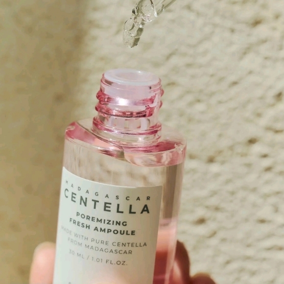 SKIN1004 Madagascar Centella Poremizing Ampoule Soothing Pink Serum - Picture 6 of 8